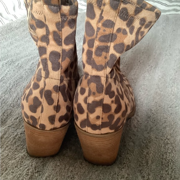 Naturalizer Sole Boots - Picture 3 of 4